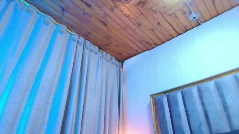 Snapshot of eda_bonne chatting on 04/01/26, 11:33 Edda online show from 04/01/26, 11:33