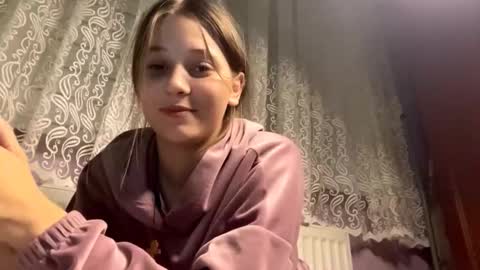 Snapshot of edafudge chatting on 10/18/25, 07:47 Kaith online show from 10/18/25, 07:47