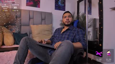 Snapshot of edahi1386 chatting on 09/15/25, 10:15 edahi1386 online show from 09/15/25, 10:15