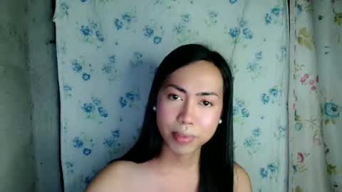 eddfox001 online show from 04/17/26, 01:03