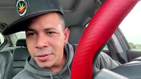 Snapshot of eddgarzay08 chatting on 04/25/26, 05:10 eddgarzay08 online show from 04/25/26, 05:10