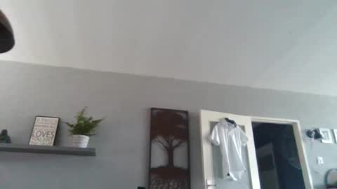 Snapshot of eddie4767 chatting on 09/13/25, 12:27 eddie4767 online show from 09/13/25, 12:27