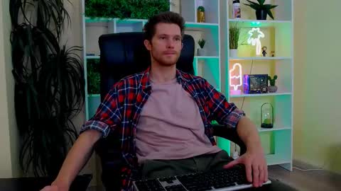 Snapshot of eddie_baker chatting on 03/10/26, 03:28 eddie_baker online show from 03/10/26, 03:28