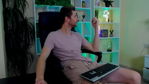 Snapshot of eddie_baker chatting on 03/11/26, 09:32 eddie_baker online show from 03/11/26, 09:32