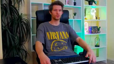 Snapshot of eddie_baker chatting on 04/11/26, 10:41 eddie_baker online show from 04/11/26, 10:41