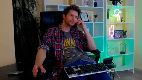 Snapshot of eddie_baker chatting on 05/19/26, 10:38 eddie_baker online show from 05/19/26, 10:38