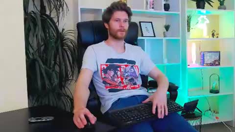 Snapshot of eddie_baker chatting on 06/12/26, 10:08 eddie_baker online show from 06/12/26, 10:08