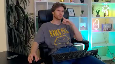 Snapshot of eddie_baker chatting on 07/19/26, 11:52 eddie_baker online show from 07/19/26, 11:52