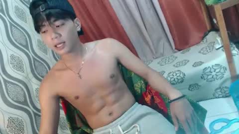 edelcum_xx online show from 02/13/25, 01:15