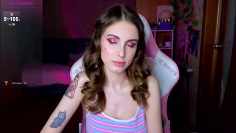 Snapshot of edelinemaher chatting on 02/14/26, 03:42 Edeline online show from 02/14/26, 03:42