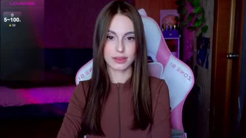 Snapshot of edelinemaher chatting on 02/25/26, 11:53 Edeline online show from 02/25/26, 11:53