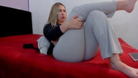 Snapshot of eden_paradise_ chatting on 03/04/26, 08:37 BYANCA online show from 03/04/26, 08:37