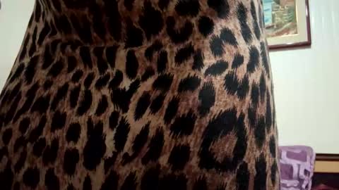 Snapshot of edentsfby chatting on 11/22/25, 01:37 edentsfby online show from 11/22/25, 01:37