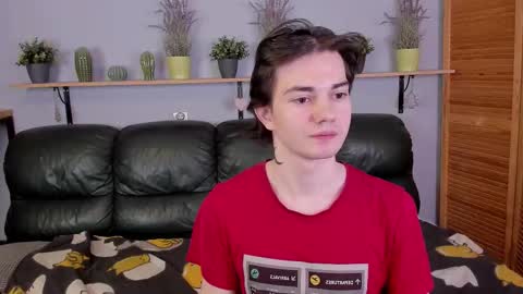 Edgar online show from 10/18/25, 03:09