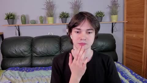 Edgar online show from 11/01/25, 09:06