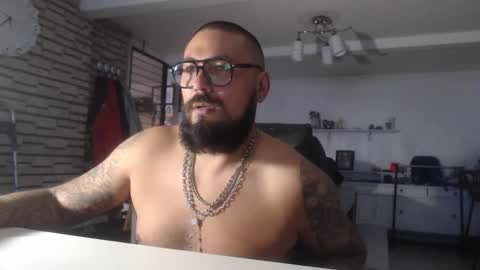 Snapshot of edgarram83 chatting on 11/13/25, 11:36 edgarram83 online show from 11/13/25, 11:36