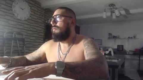 Snapshot of edgarram83 chatting on 11/16/25, 07:47 edgarram83 online show from 11/16/25, 07:47