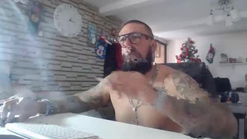 Snapshot of edgarram83 chatting on 11/25/25, 07:14 edgarram83 online show from 11/25/25, 07:14