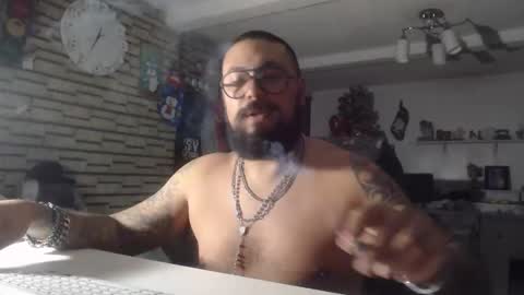 Snapshot of edgarram83 chatting on 12/05/25, 06:33 edgarram83 online show from 12/05/25, 06:33