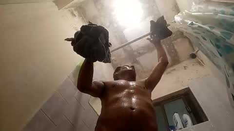 Snapshot of edgarsanmartin550 chatting on 03/13/26, 03:35 edgarsanmartin550 online show from 03/13/26, 03:35