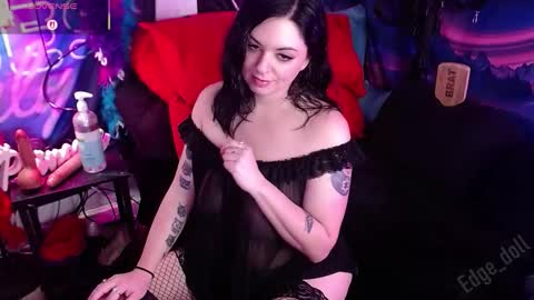 Edge Doll online show from 02/05/26, 10:03