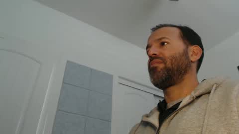 Snapshot of edge_masters chatting on 01/28/25, 06:28 EdgeM online show from 01/28/25, 06:28