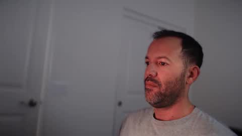 Snapshot of edge_masters chatting on 11/13/25, 11:58 EdgeM online show from 11/13/25, 11:58