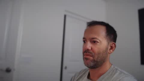 Snapshot of edge_masters chatting on 11/18/25, 08:24 EdgeM online show from 11/18/25, 08:24