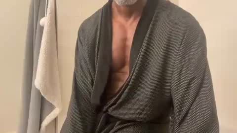 Snapshot of edgingdaddy chatting on 03/11/25, 02:43 Dad online show from 03/11/25, 02:43