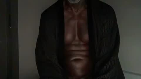 Snapshot of edgingdaddy chatting on 10/01/25, 05:30 Dad online show from 10/01/25, 05:30