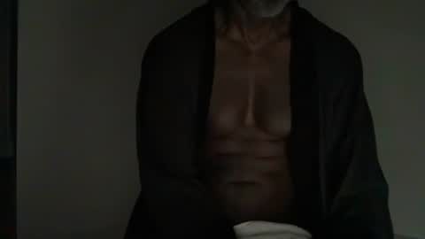 Snapshot of edgingdaddy chatting on 12/03/25, 04:49 Dad online show from 12/03/25, 04:49