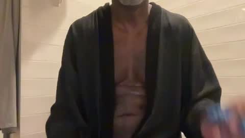 Snapshot of edgingdaddy chatting on 02/25/26, 04:11 Dad online show from 02/25/26, 04:11