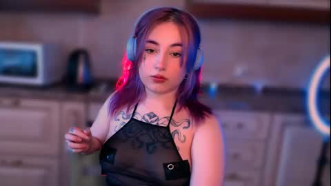 Snapshot of ediefris chatting on 02/12/25, 06:29 fickle demon made of clumps of matter online show from 02/12/25, 06:29