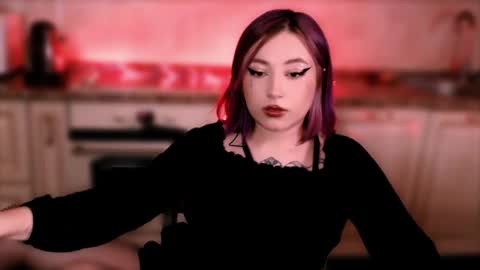 Snapshot of ediefris chatting on 03/05/25, 08:53 fickle demon made of clumps of matter online show from 03/05/25, 08:53