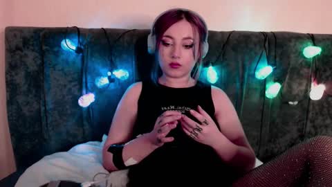 Snapshot of ediefris chatting on 03/11/25, 05:57 fickle demon made of clumps of matter online show from 03/11/25, 05:57