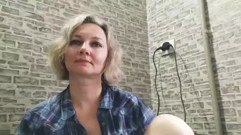 Snapshot of edithmanning chatting on 01/14/25, 09:13 edithmanning online show from 01/14/25, 09:13