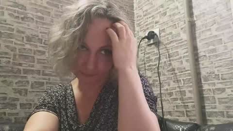 Snapshot of edithmanning chatting on 01/17/25, 09:17 edithmanning online show from 01/17/25, 09:17