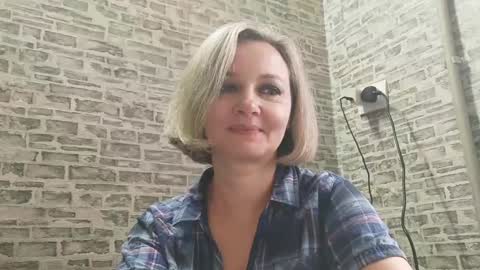 Snapshot of edithmanning chatting on 01/22/25, 06:10 edithmanning online show from 01/22/25, 06:10