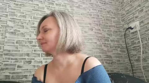 Snapshot of edithmanning chatting on 03/10/25, 06:05 edithmanning online show from 03/10/25, 06:05