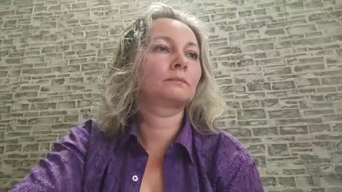 Snapshot of edithmanning chatting on 10/01/25, 05:35 edithmanning online show from 10/01/25, 05:35