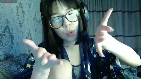 Snapshot of edithobeng chatting on 03/25/26, 05:08 Kama online show from 03/25/26, 05:08