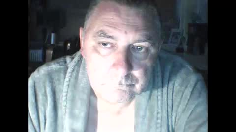 Snapshot of edje59a chatting on 10/14/25, 06:58 Eddy online show from 10/14/25, 06:58