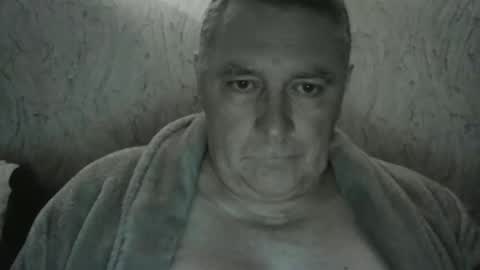 Snapshot of edje59a chatting on 10/23/25, 12:21 Eddy online show from 10/23/25, 12:21