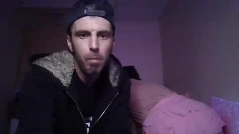 edmonton1985780 online show from 04/22/26, 09:01