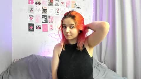 Snapshot of edna_dana chatting on 12/08/24, 05:01 Edna online show from 12/08/24, 05:01