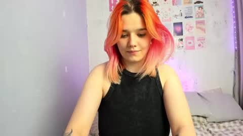 Snapshot of edna_dana chatting on 12/14/24, 05:47 Edna online show from 12/14/24, 05:47