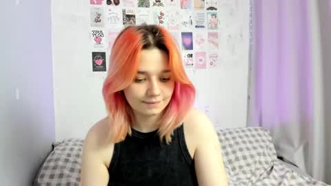 Snapshot of edna_dana chatting on 12/24/24, 06:50 Edna online show from 12/24/24, 06:50