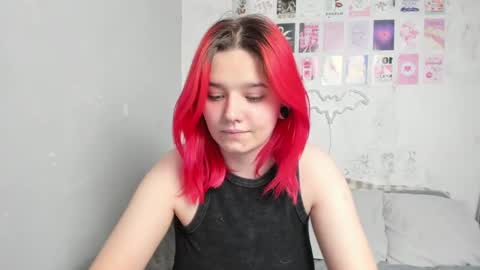 Snapshot of edna_dana chatting on 01/27/25, 06:52 Edna online show from 01/27/25, 06:52