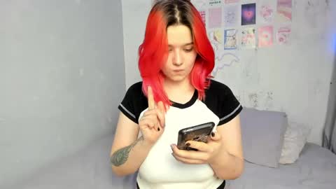 Snapshot of edna_dana chatting on 02/04/25, 06:38 Edna online show from 02/04/25, 06:38