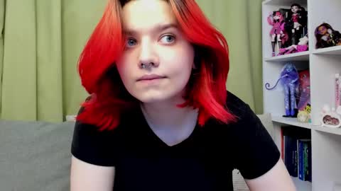 Snapshot of edna_dana chatting on 10/03/25, 07:33 Edna online show from 10/03/25, 07:33